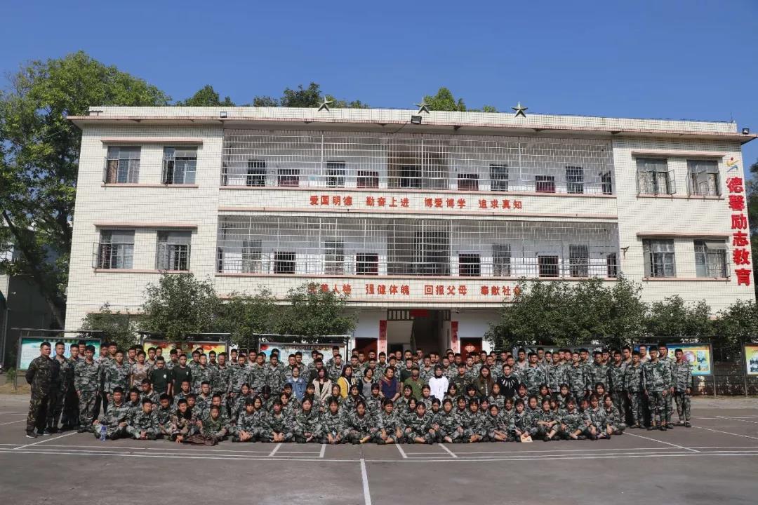 1_15759441973003.jpg 4.jpg/